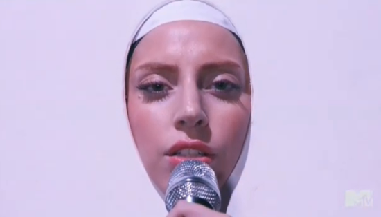 Lady Gaga MTV VMA 2013 Brooklyn Applause